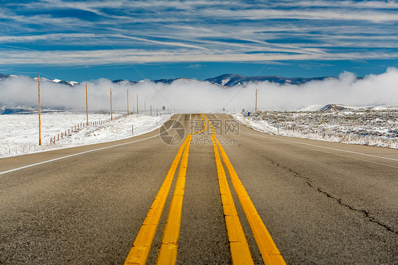 季节变化,次雪沿公路科罗拉多州,美国图片