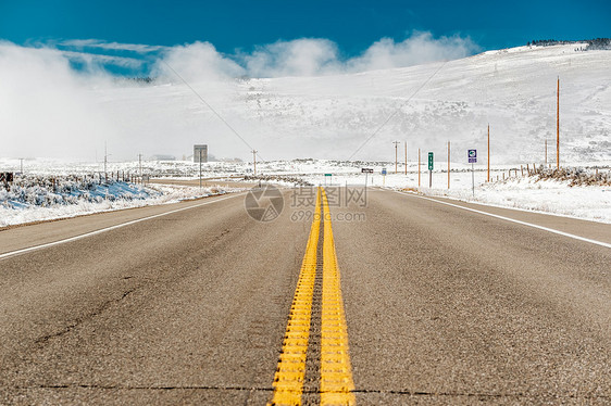 季节变化,次雪沿公路科罗拉多州,美国图片