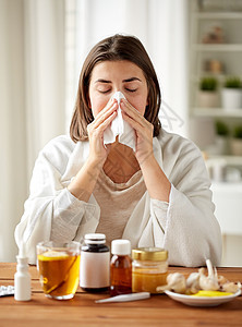 保健,流感,卫生,龄人的生病的女人用药物鼻子纸擦家图片