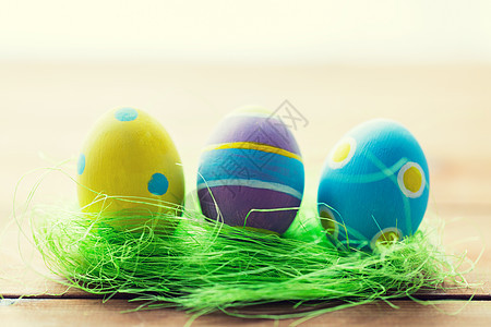 复活节,假日,传统象彩色复活节鸡蛋装饰草木表图片