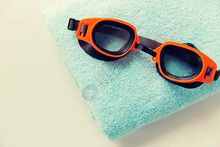 运动,健身,水上运动物体的泳镜毛巾泳镜毛巾图片