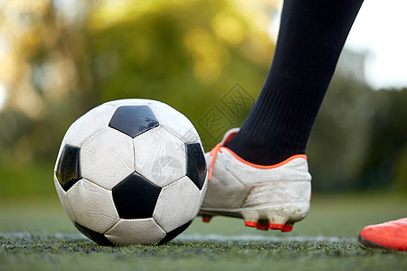 体育,足球人足球运动员球场上玩球足球运动员足球场上打球背景图片