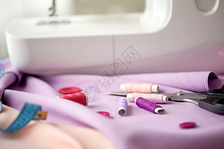 缝纫,技术裁剪缝纫机与剪刀,线轴,纽扣物缝纫机,剪刀,纽扣布料图片