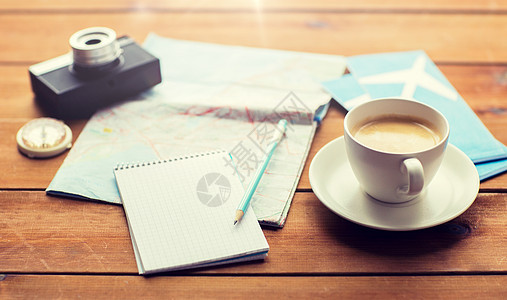 度假,旅游,旅游物品的空白记事本与,咖啡机票用旅行票记事本图片