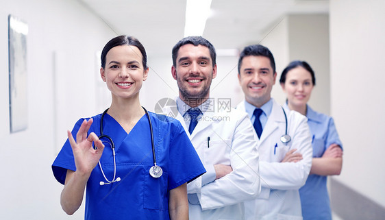 诊所,专业,人,保健医学快乐的医生医生医院走廊OK手标志群快乐的医生医生医院图片