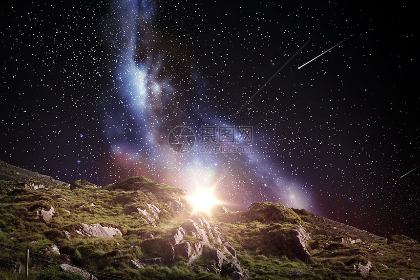 自然天文学岩石景观夜空与流星背景夜空上的岩石景观高清图片下载 正版图片 摄图网