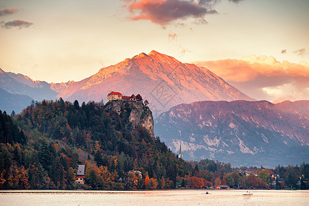 风景如画的斯洛文尼亚,日落时流血的湖泊城镇山脉的流血湖岛屿教堂城堡StolvrtacaStartjscic图片