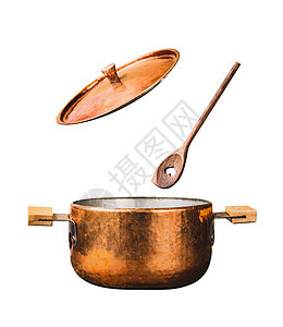 铜锅与飞开盖子木勺,隔离白色背景上,正视图图片