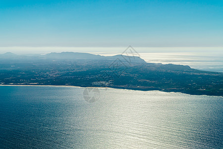 葡萄牙海岸线北大西洋的鸟瞰背景图片