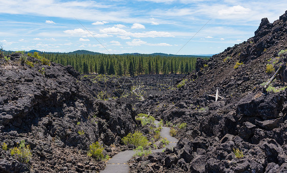 纽伯里火山纪念碑的熔岩布特图片