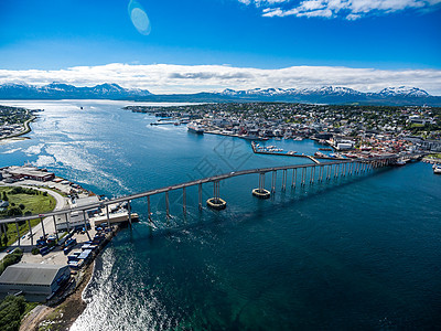 城市之桥,挪威航空摄影特罗姆瑟被认为世界上人口超过5万的最北城市图片