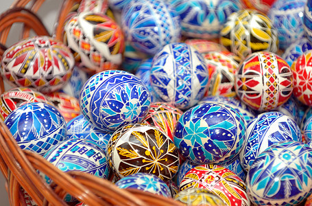 传统的复活节彩蛋手绘图片