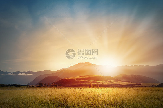 日出山上自然景观太阳天际线升图片