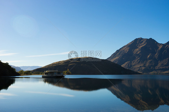 风景如画新西兰阿尔卑斯山湖泊的自然景观图片