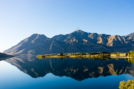 张家界宝峰湖风景如画新西兰阿尔卑斯山湖泊的自然景观背景