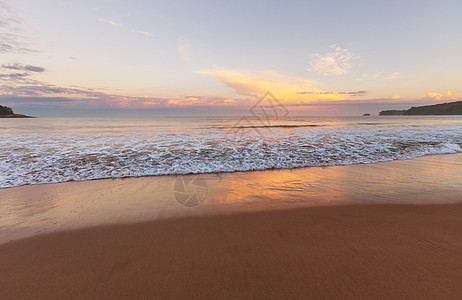 海岸风景优美的日落图片