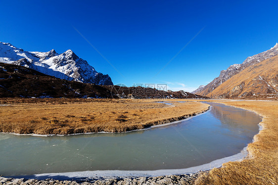 风景优美的山景,坎陈琼加地区,喜马拉雅山,尼泊尔图片