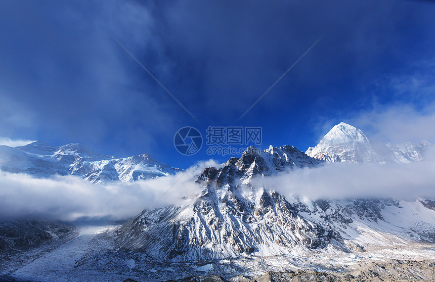 风景优美的山景 坎陈琼加地区 喜马拉雅山 尼泊尔高清图片下载 正版图片 摄图网 风景优美的山景 坎陈琼加地区 喜马拉雅山 尼泊尔高清图片下载 正版图片 摄图网