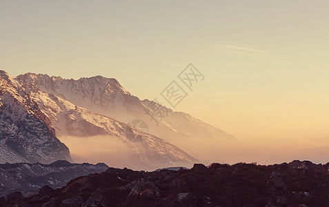 风景优美的山景,坎陈琼加地区,喜马拉雅山,尼泊尔图片