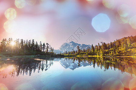 远景山图片湖山树山,华盛顿背景