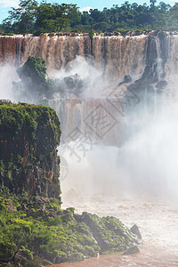 隐IguassuIguazu落阿根廷巴西边境,Instagram过滤器上丛林中强大的瀑布图片