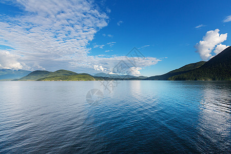 加大列颠哥伦比亚省太平洋沿岸美丽的海景,岩石海岸线图片