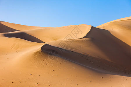 秘鲁ICA地区华卡奇纳沙漠沙丘图片