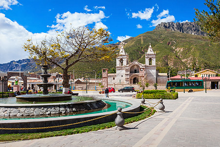 秘鲁南部奇瓦伊市天主教大教堂图片