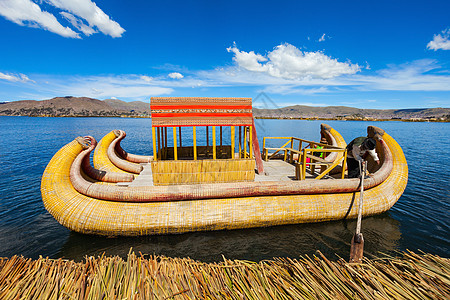 托托拉船蒂蒂恰卡湖附近,秘鲁图片