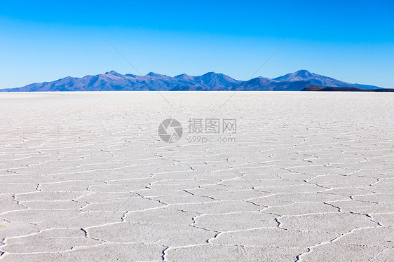 乌尤尼盐湖位于利维亚乌尤尼附近这世界上最大的盐滩图片