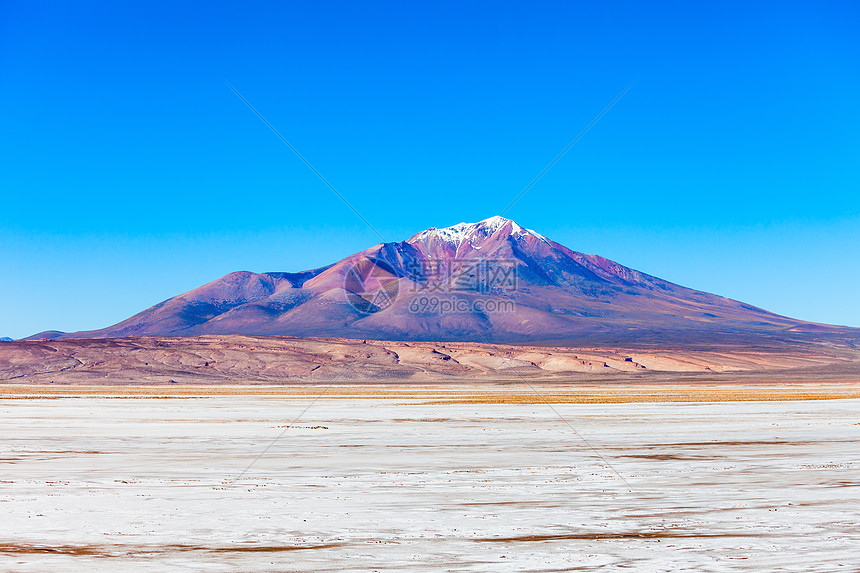 奥利格乌拉维利维亚智利边界安斯山脉中的个巨大的安斯山成层火山图片