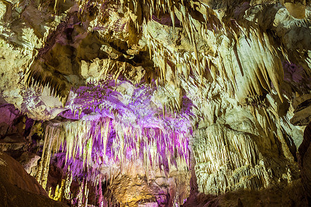 库米斯塔维洞穴附近的库塔伊西,阿梅雷蒂地区的格鲁吉亚图片