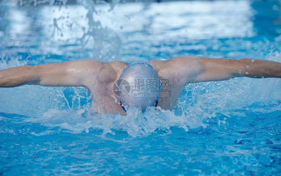 健康健身生活方式的与轻运动员游泳重新室内奥林匹克游泳池图片