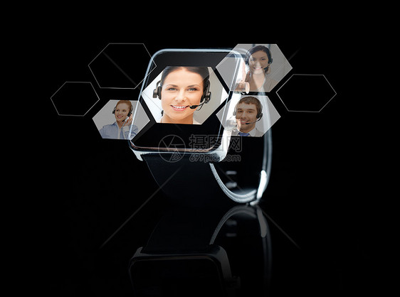 现代技术,商业,社会网络,象通信黑色智能手表与帮助热线运营商联系人图标投影图片