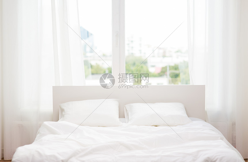 ‘~休息,室内,舒适床上用品的床家庭卧室  ~’ 的图片