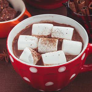巧克力与棉花糖红色波尔卡点杯巧克力棉花糖图片