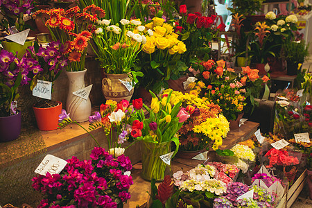 花卉市场美丽的鲜花花瓶出售花卉市场高清图片