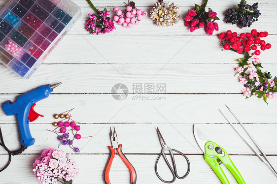 塑料浆果,花,珠子工具,用于手工装饰bijouterie的风景图片