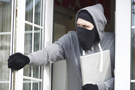 反社会型人格窃贼入室盗窃笔记本电脑背景