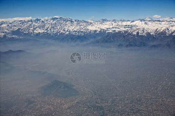 安斯山地亚哥的鸟瞰烟雾,智利图片