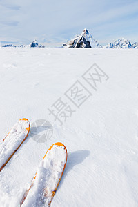 滦河神韵背景中的滑雪技巧雪场山脉景观Matehorn,Zermatt,瑞士大的白色拷贝背景