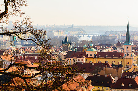 布拉格老城屋顶的美丽景色,捷克共国图片