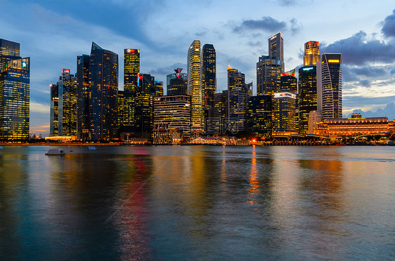 新加坡市中心码头湾的日落景色新加坡市中心图片