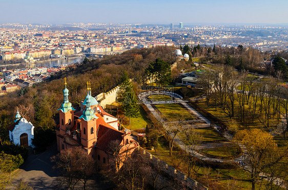 俯瞰布拉格老城的全景,捷克共国图片