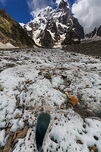 乌什巴峰,高加索山脉斯瓦涅蒂图片