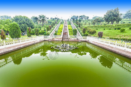 巴吉e巴胡花园附近的巴胡堡,查谟,印度图片