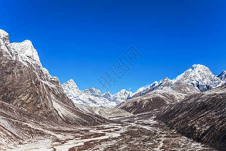 珠穆朗玛峰地区的山脉,喜马拉雅山,尼泊尔东部图片