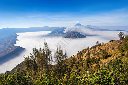 布罗莫,巴托克塞梅鲁火山,爪哇岛,印度尼西亚图片