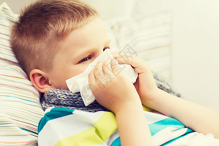 童,医疗医学生病的男孩流感家里鼻子图片