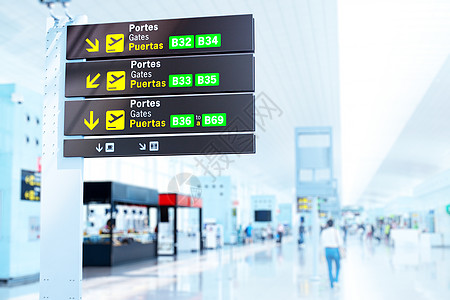机场登机牌明亮的白色背景图片